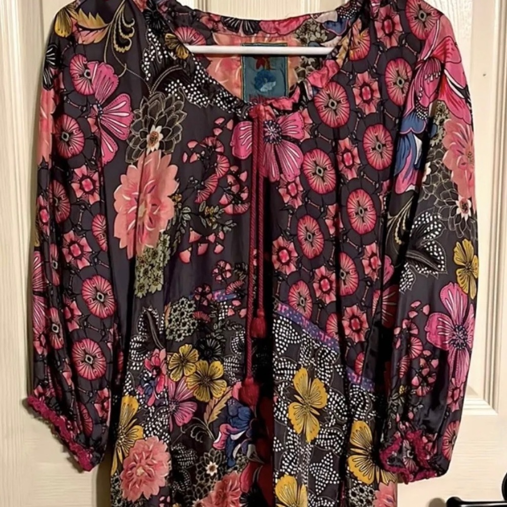 Johnny Was 100% silk blouse, size XS.